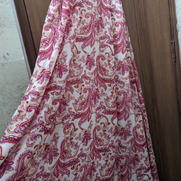 Beach Maxi Dress - Picture 2 of 4